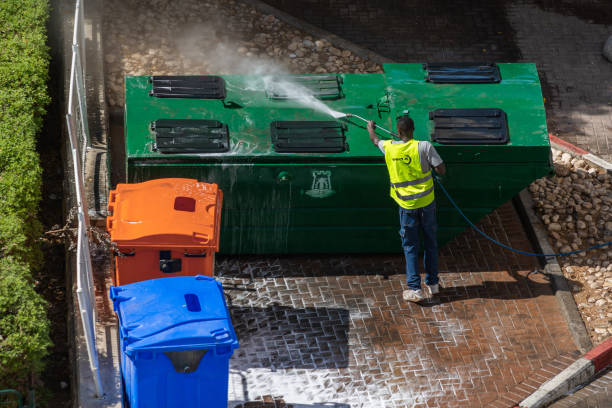 Best Concrete Pressure Washing  in Mitchellville, IA